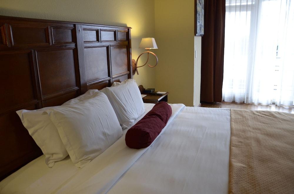 Conquistador Hotel & Conference Center Ville de Guatemala Extérieur photo